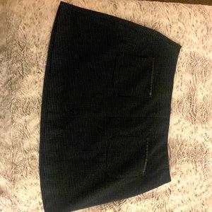ELLE black and white skirt w/ pockets